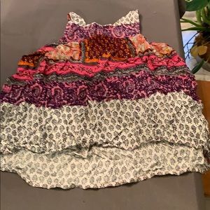 Adorable size 10/12 girls boho high-low top